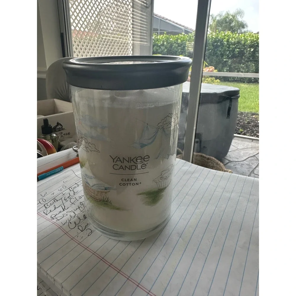 Yankee Candle Clean Cotton 20 oz 2-Wick Tumbler Jar Scented Candle White 1630643